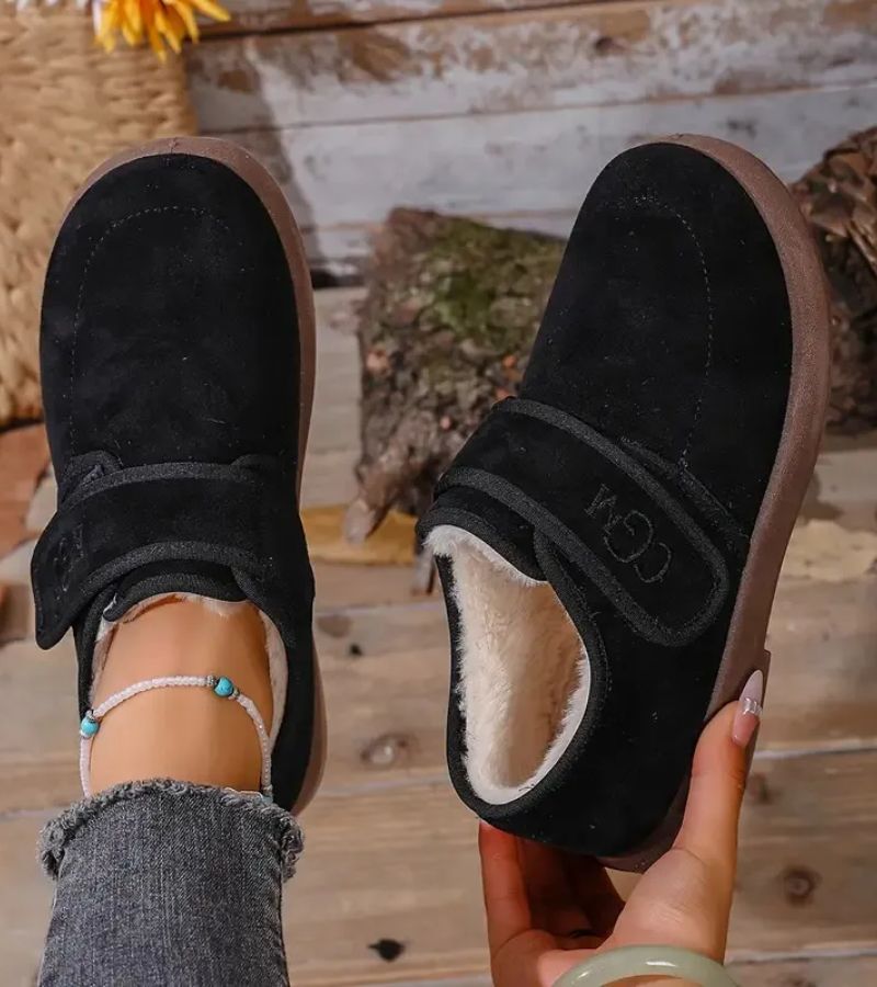 Black / 9 US | 40 EU