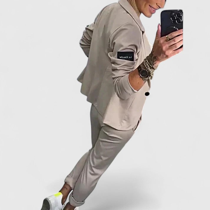 Kina | Elegant Two-Piece Set