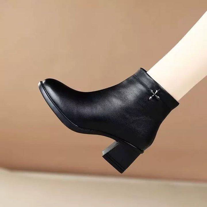 Avenis | Orthopedic Boots