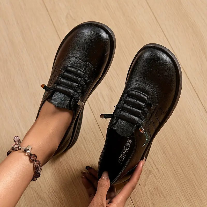 Black / 12 US | 43 EU